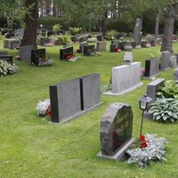 Paltaniemen hautausmaa hautakiviä